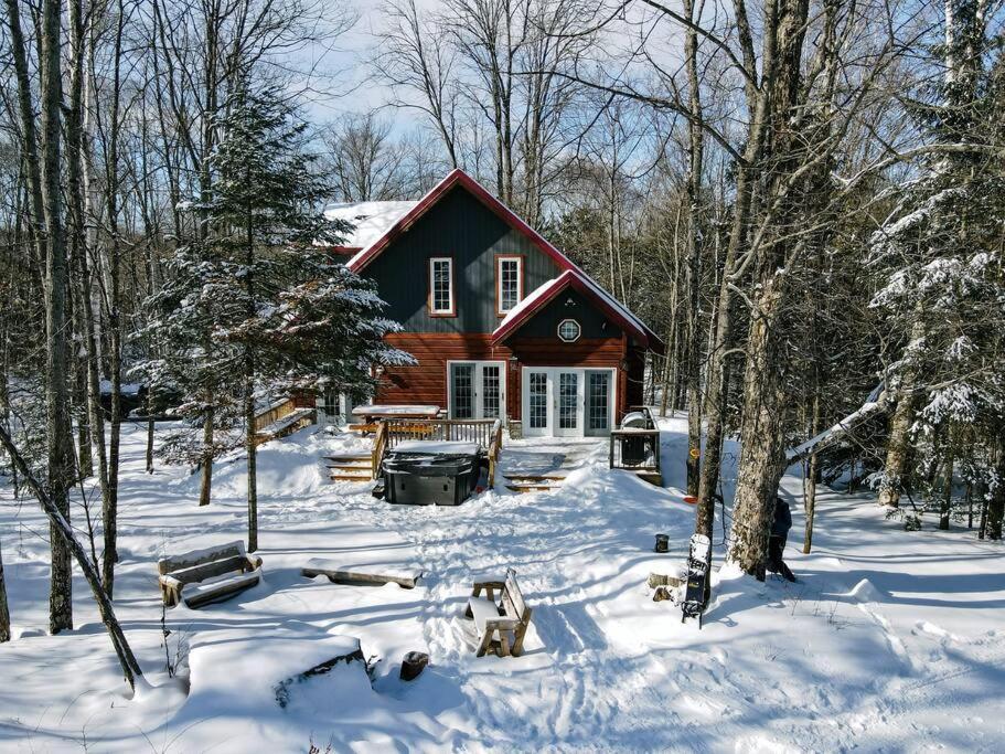 Dingle Run Lodge At Sir Sam'S Haliburton Εξωτερικό φωτογραφία