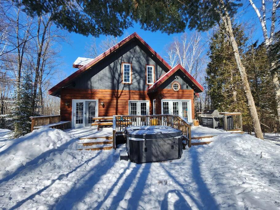 Dingle Run Lodge At Sir Sam'S Haliburton Εξωτερικό φωτογραφία